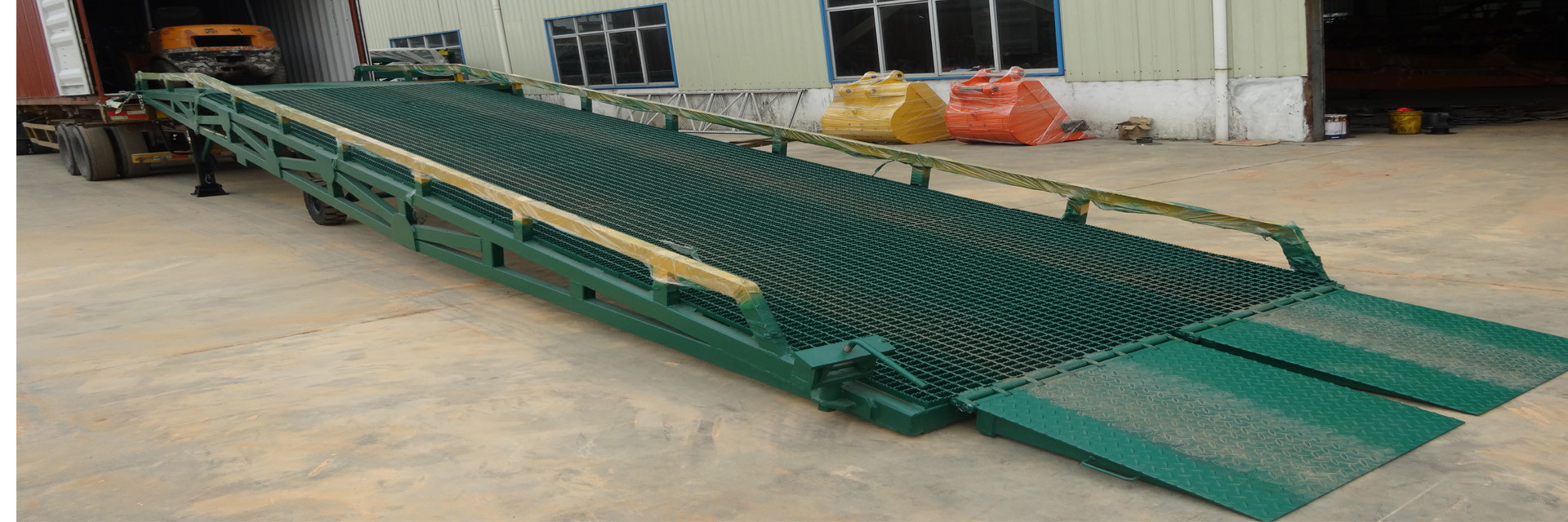 qualité L'excavatrice attaquent usine