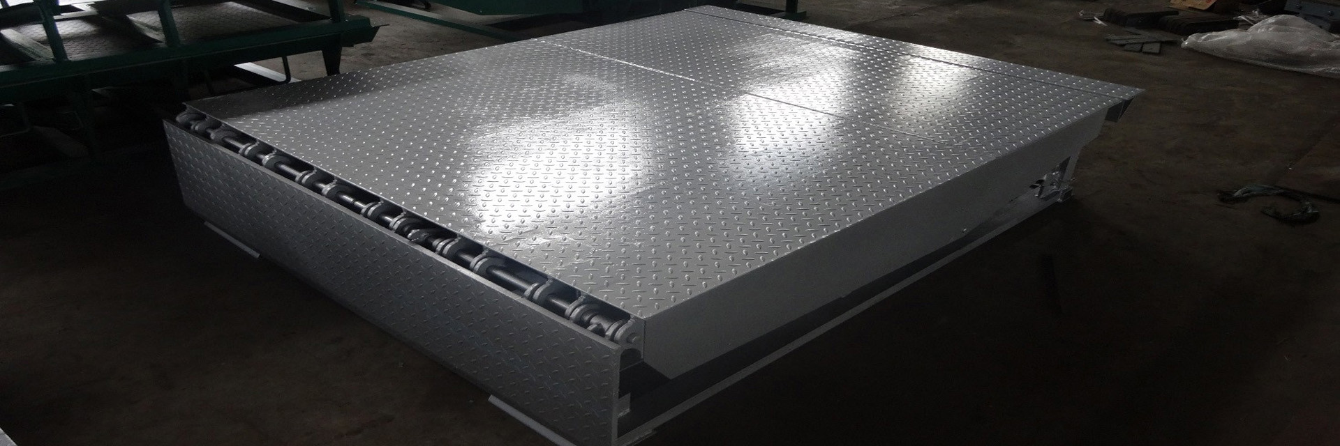 qualité L'excavatrice attaquent usine